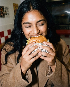 CHAR Burger takeaway packaging in BERLIN